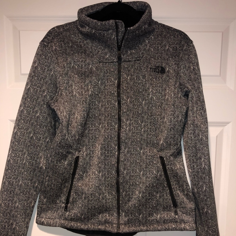 Women’s North Face jacket